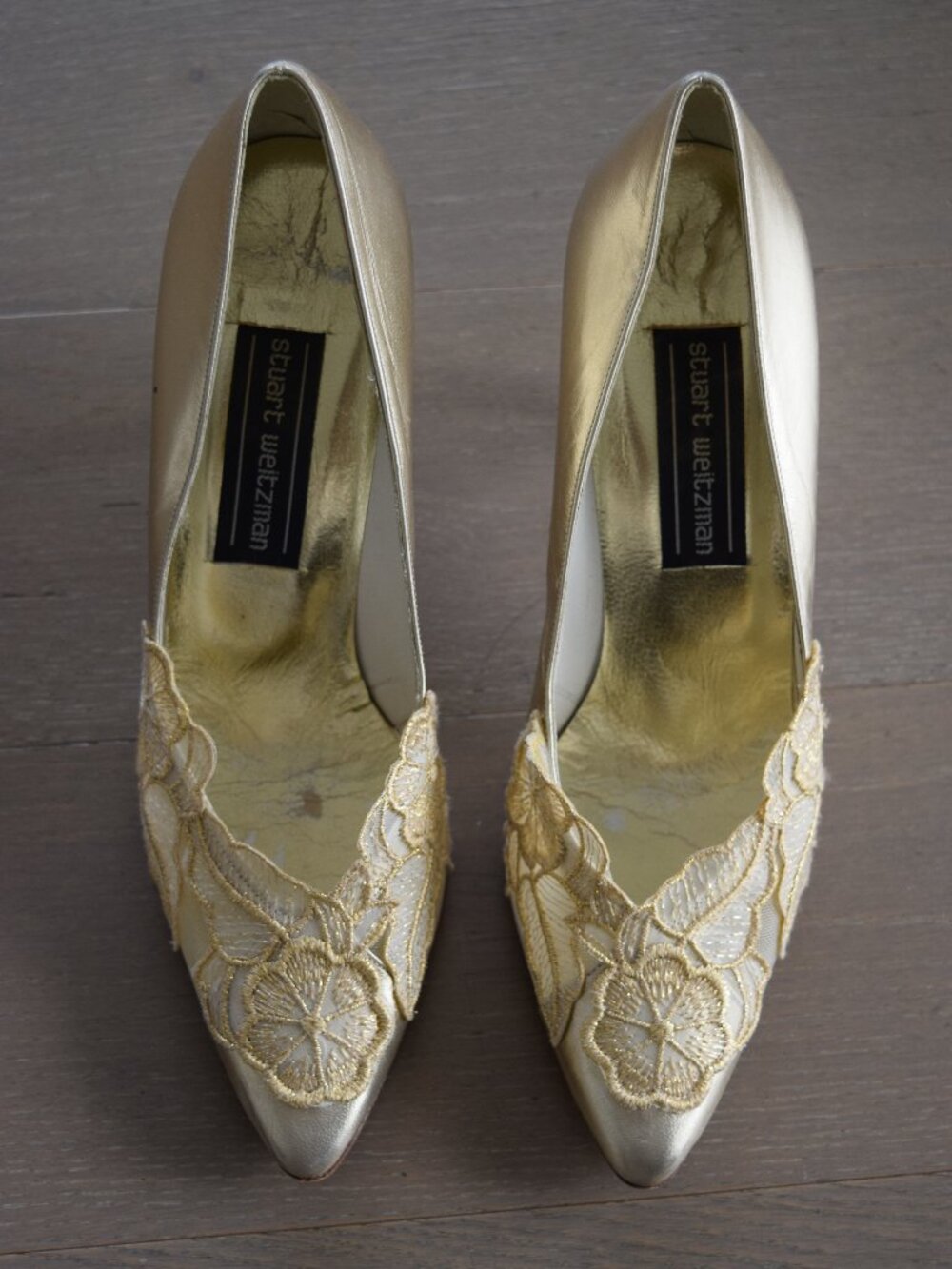 Stuart Weitzman Gold Metallic Floral Embroidered Flats
